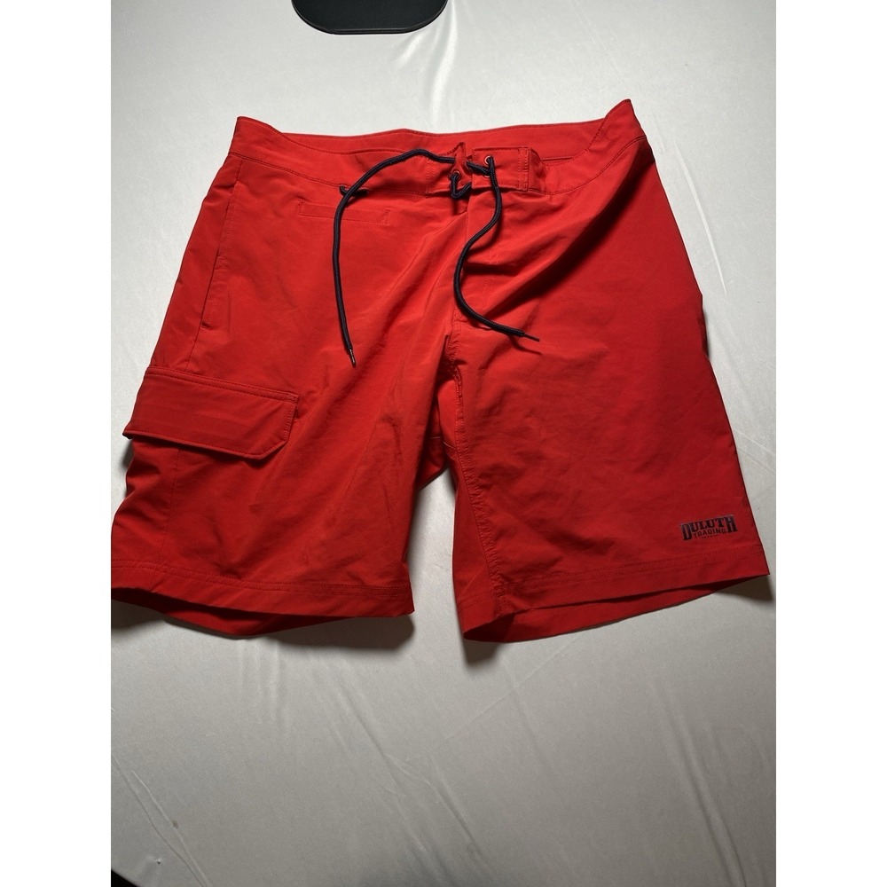 Duluth Trading Co Men 34 Board Shorts Swim Trunks Red Cargo Pocket Beach